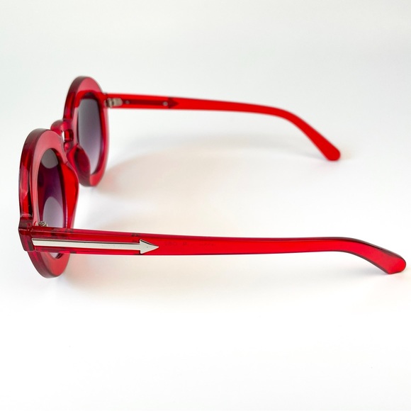 Urban Outfitters Retro Inspired Sunglasses - Picture 3 of 5